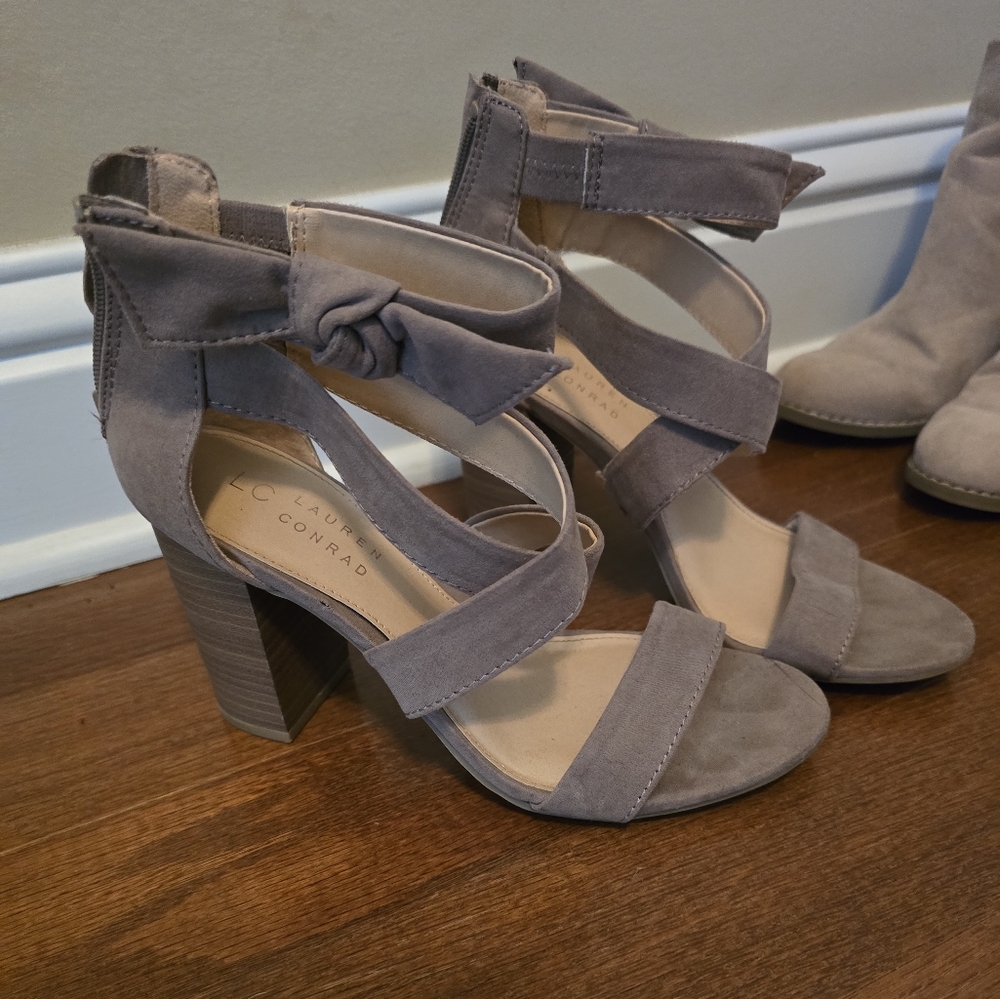 LC Lauren Conrad Women's Gray Heeled Sandals size 6.5
